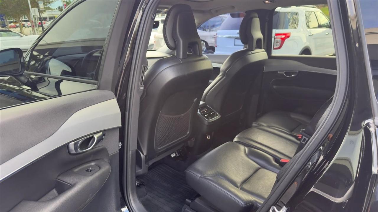 Volvo XC90 T5 Momentum 2018