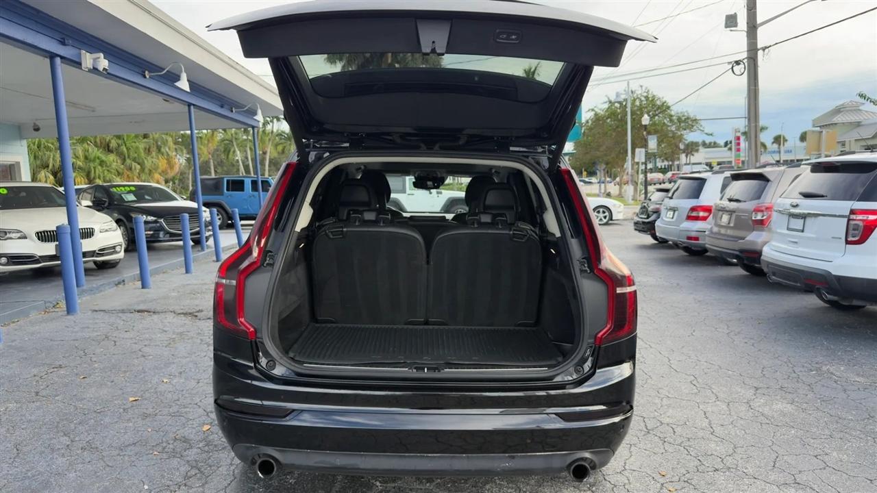 Volvo XC90 T5 Momentum 2018