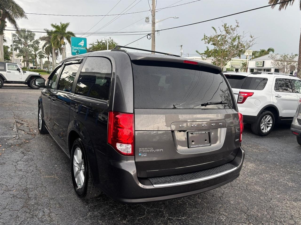 Dodge Grand Caravan SXT 2020