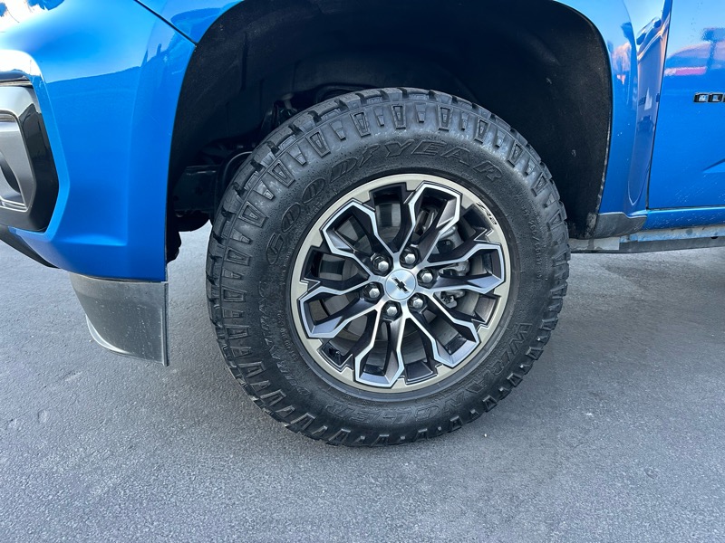 Chevrolet Colorado LT Crew Cab Short Box 4WD 2021