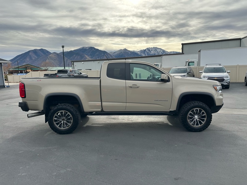 Chevrolet Colorado ZR2 Ext. Cab 4WD 2021
