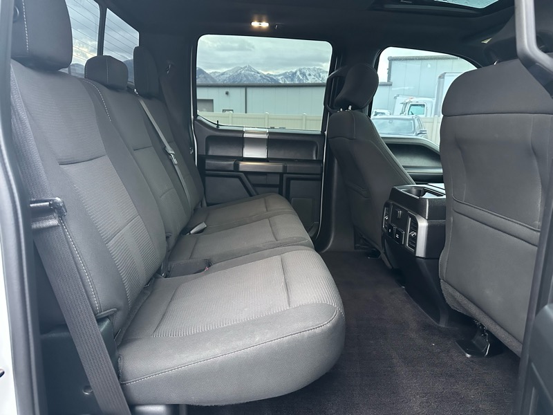 Ford F-150 XLT SuperCrew Short Bed 4WD 2017