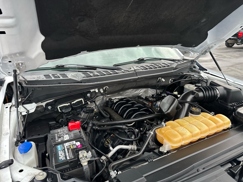 Ford F-150 XLT SuperCrew Short Bed 4WD 2017