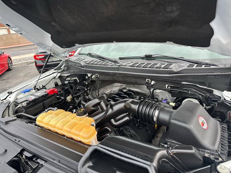 Ford F-150 XLT SuperCrew Short Bed 4WD 2017