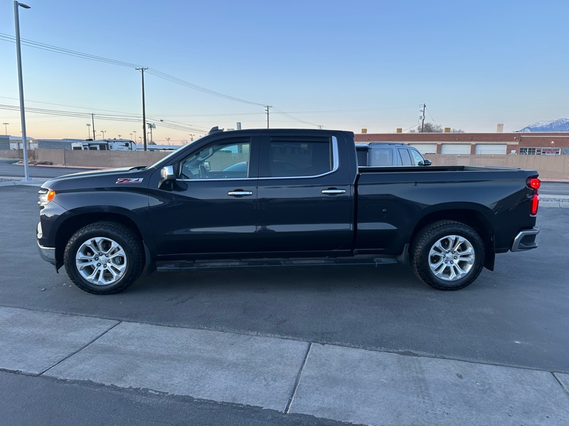 Chevrolet Silverado 1500 LTZ Crew Cab 4WD 2022