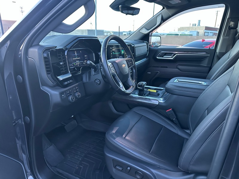 Chevrolet Silverado 1500 LTZ Crew Cab 4WD 2022