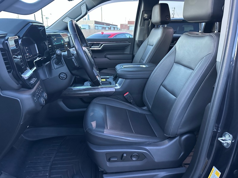 Chevrolet Silverado 1500 LTZ Crew Cab 4WD 2022