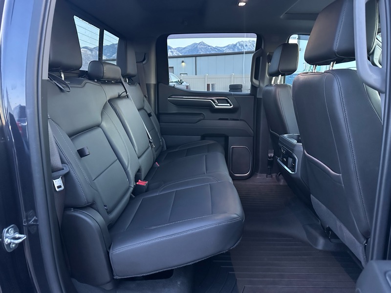 Chevrolet Silverado 1500 LTZ Crew Cab 4WD 2022