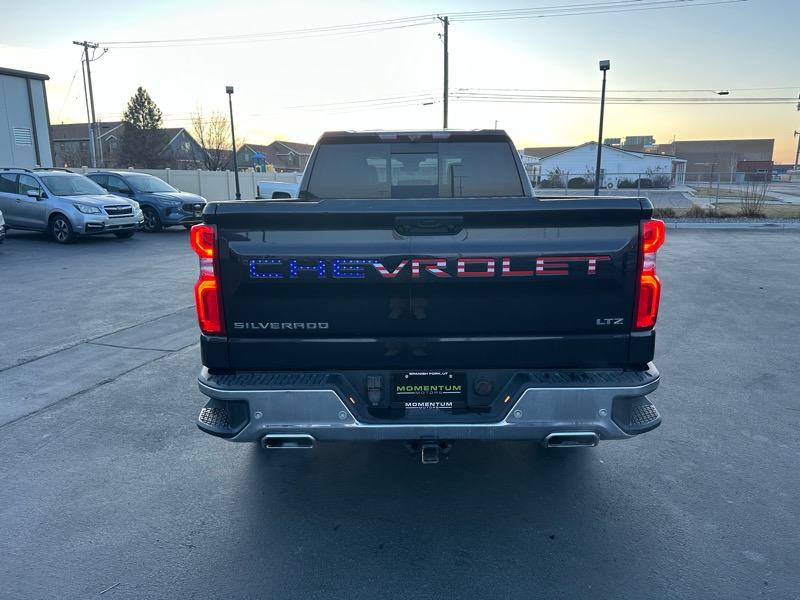 Chevrolet Silverado 1500 LTZ Crew Cab 4WD 2022