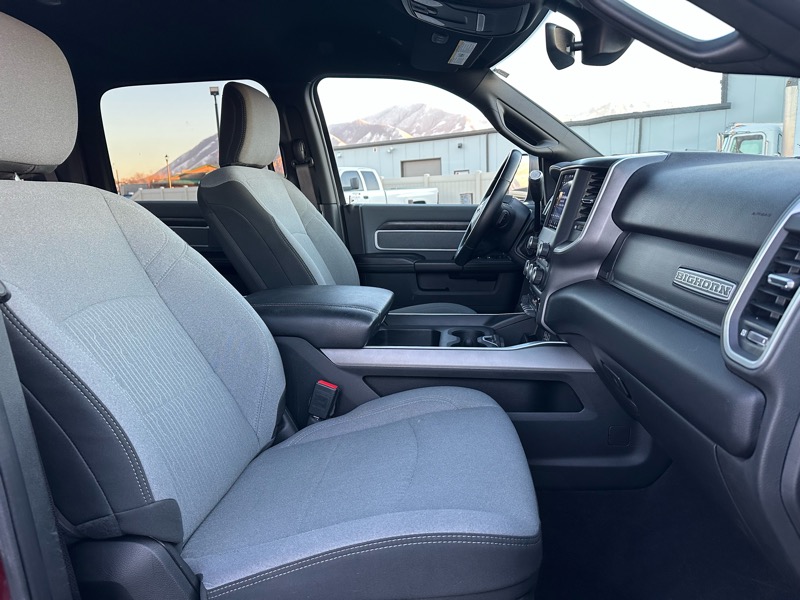 RAM 2500 Big Horn Crew Cab 4WD 2021