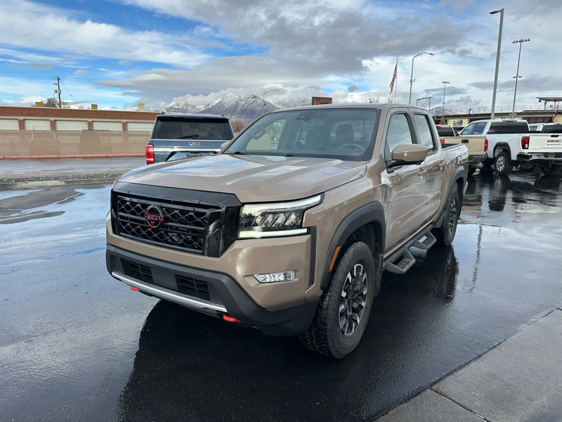 Nissan Frontier PRO-4X Crew Cab 4X4 V6 2022