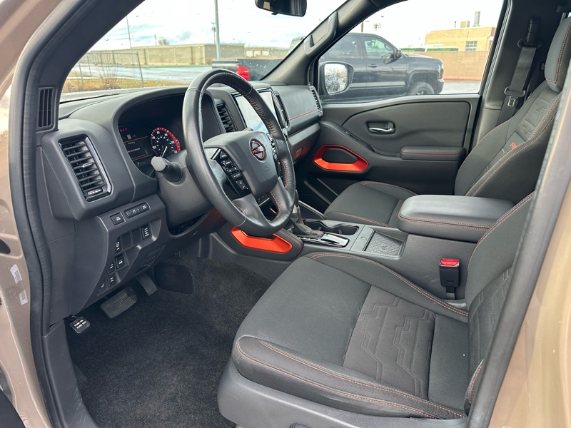 Nissan Frontier PRO-4X Crew Cab 4X4 V6 2022