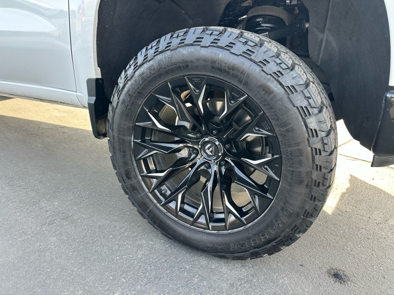 Chevrolet Silverado 1500 Trail Boss LT Crew Cab 4WD 2023