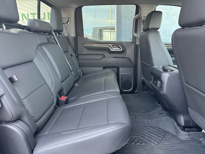 Chevrolet Silverado 1500 Trail Boss LT Crew Cab 4WD 2023