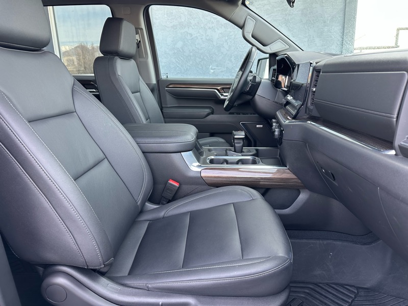 Chevrolet Silverado 1500 Trail Boss LT Crew Cab 4WD 2023