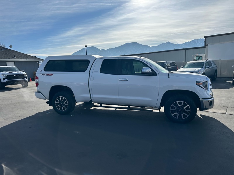 Toyota Tundra Limited 5.7L Double Cab 4WD 2019