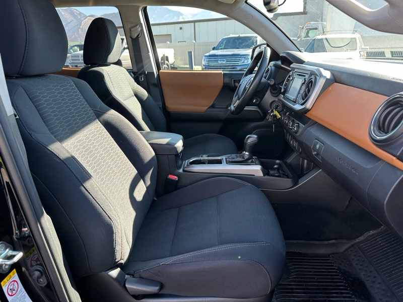 Toyota Tacoma SR5 Double Cab Long Bed V6 6AT 4WD 2019