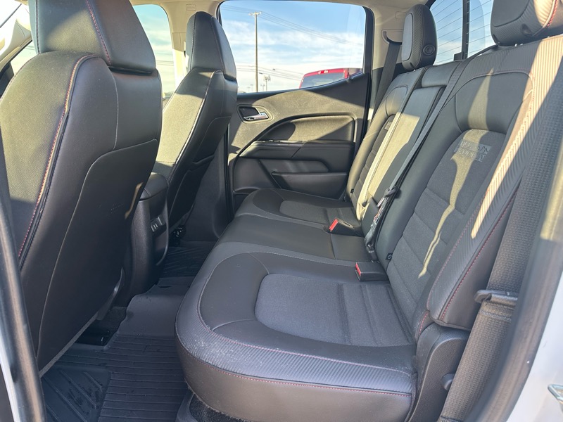 GMC Canyon All Terrain Crew Cab 4WD 2018