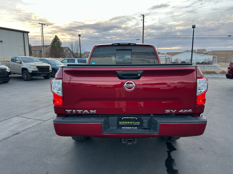 Nissan Titan PRO-4X Crew Cab 4WD 2019