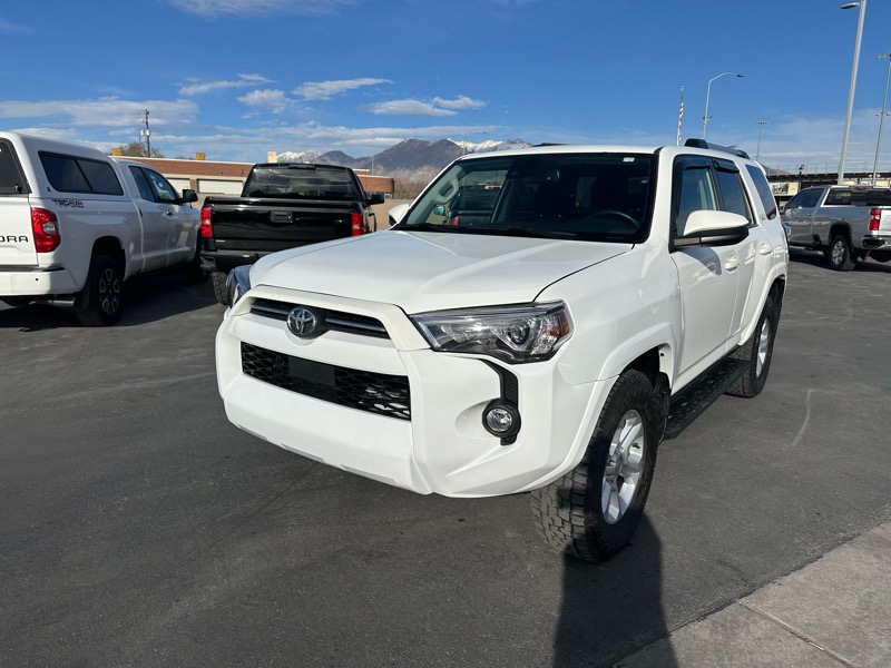 Toyota 4Runner SR5 4WD 2022