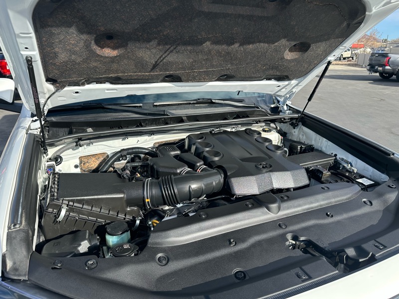 Toyota 4Runner SR5 4WD 2022