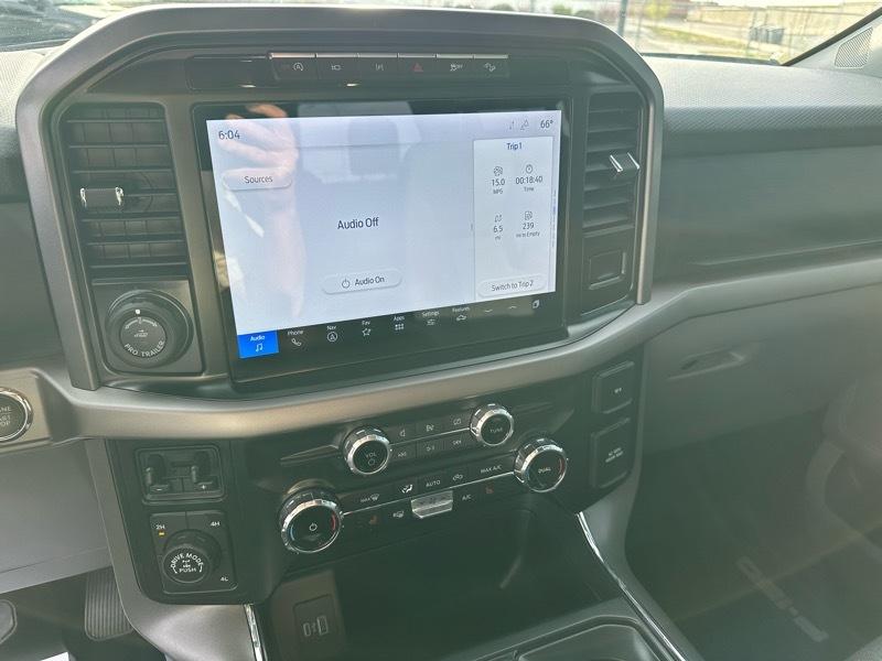 Ford F-150 XLT SuperCrew 4WD 2024