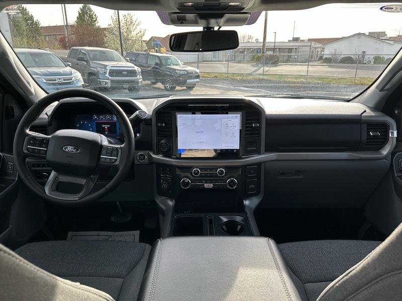 Ford F-150 XLT SuperCrew 4WD 2024