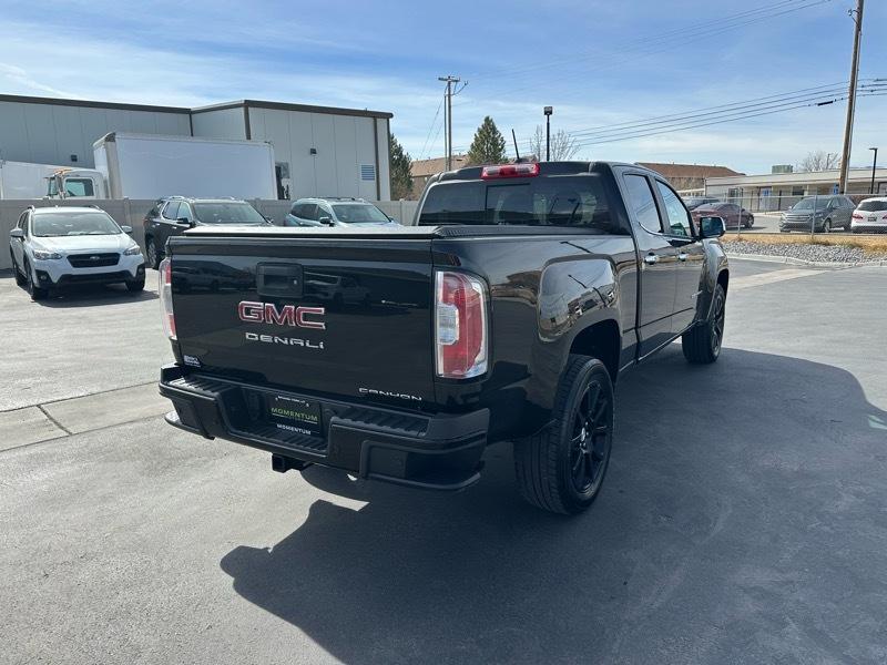 GMC Canyon Denali Crew Cab Long Box 4WD 2022