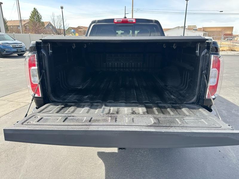 GMC Canyon Denali Crew Cab Long Box 4WD 2022