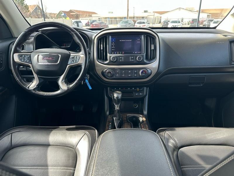 GMC Canyon Denali Crew Cab Long Box 4WD 2022