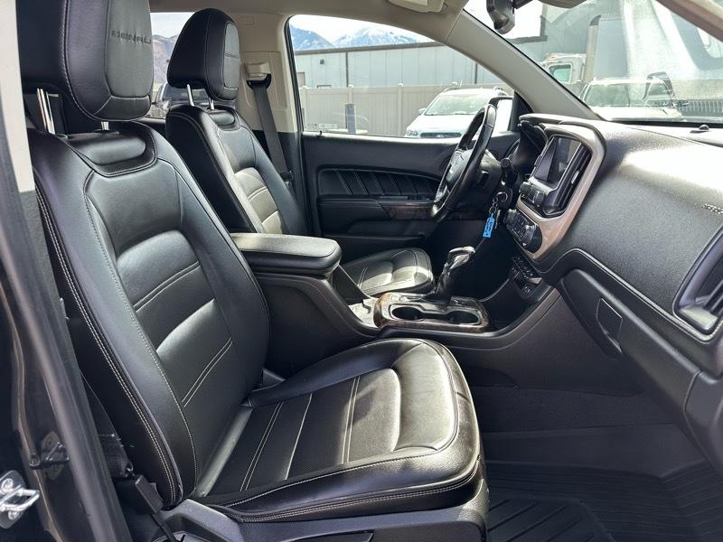 GMC Canyon Denali Crew Cab Long Box 4WD 2022