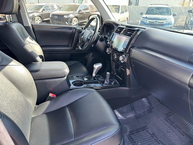 Toyota 4Runner TRD Off-road Premium 4WD 2023