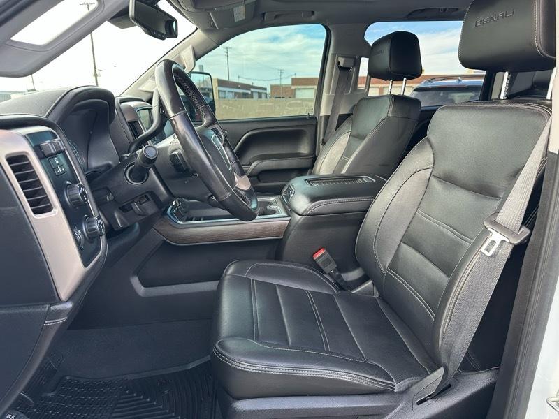 GMC Sierra 2500HD Denali Crew Cab 4WD 2019