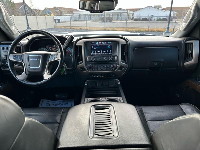 GMC Sierra 2500HD Denali Crew Cab 4WD 2019