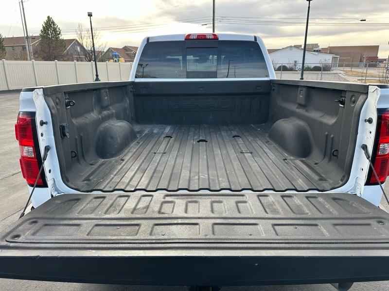 GMC Sierra 2500HD Denali Crew Cab 4WD 2019