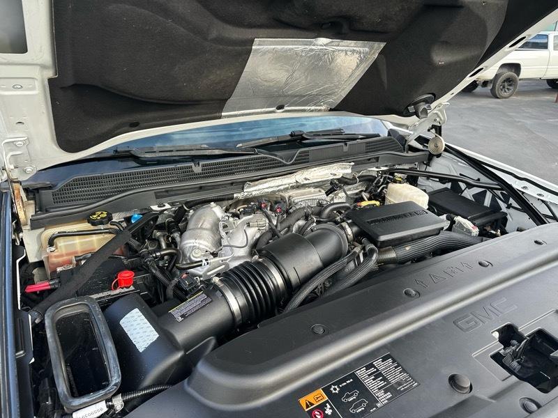 GMC Sierra 2500HD Denali Crew Cab 4WD 2019