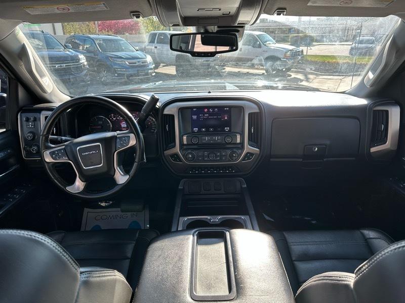 GMC Sierra 2500HD Denali Crew Cab 4WD 2015