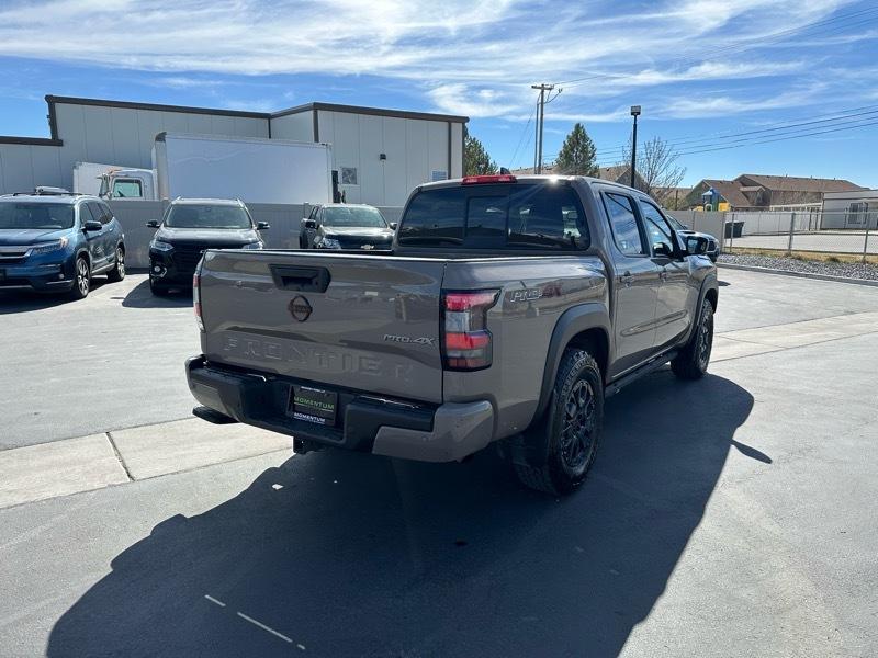 Nissan Frontier PRO-4X Crew Cab 5AT 4WD 2022