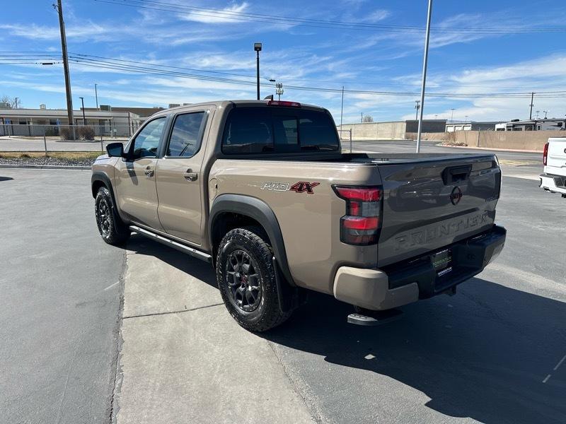 Nissan Frontier PRO-4X Crew Cab 5AT 4WD 2022