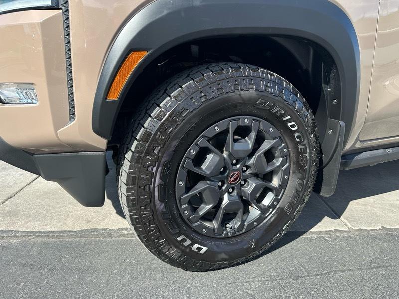 Nissan Frontier PRO-4X Crew Cab 5AT 4WD 2022