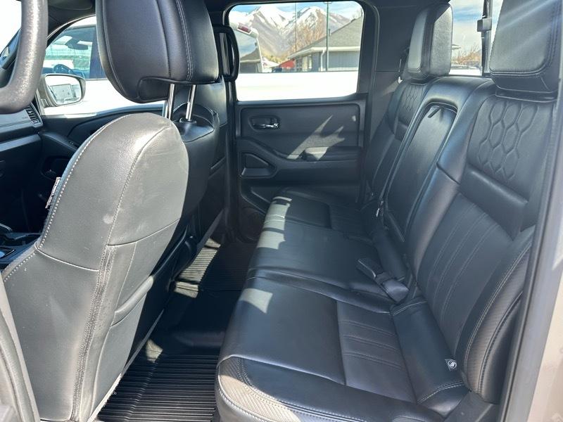 Nissan Frontier PRO-4X Crew Cab 5AT 4WD 2022