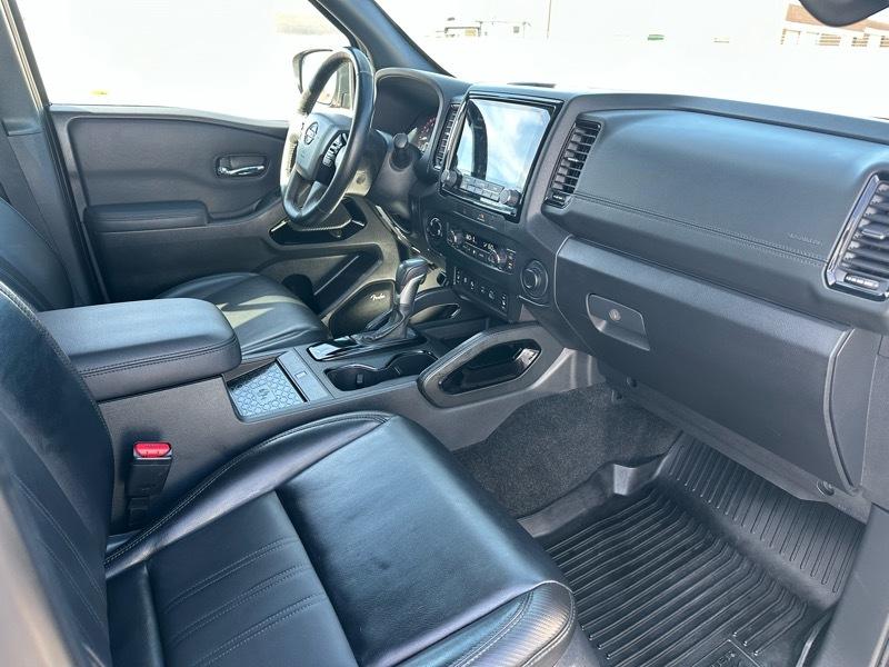 Nissan Frontier PRO-4X Crew Cab 5AT 4WD 2022