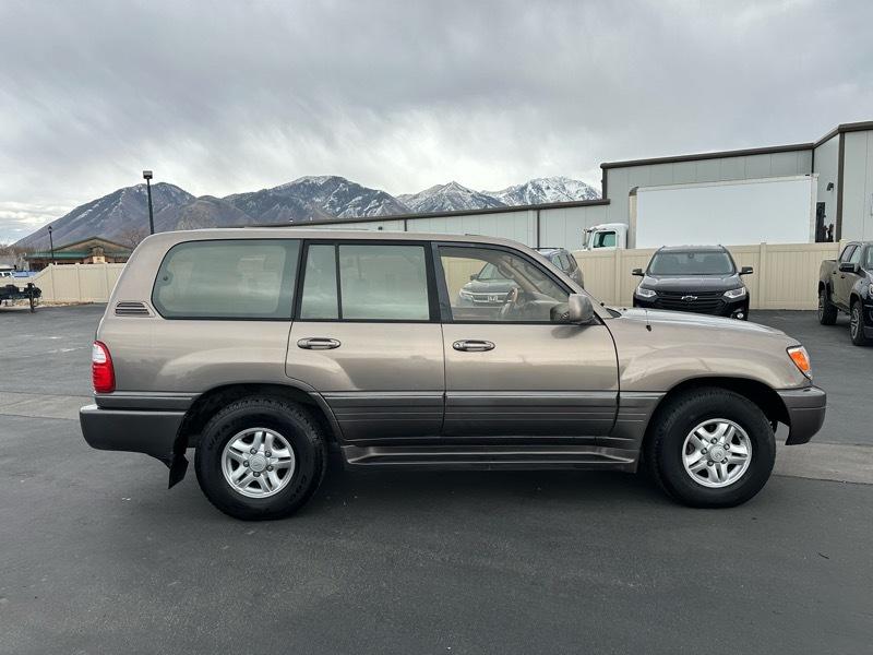 Lexus LX 470 Base 2000