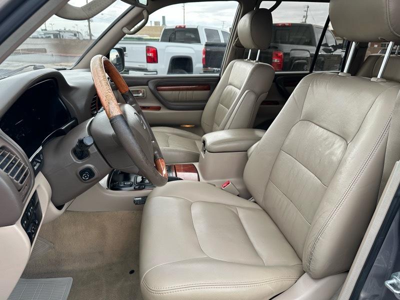 Lexus LX 470 Base 2000