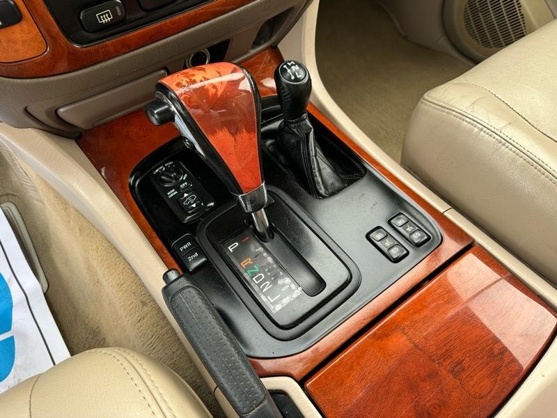 Lexus LX 470 Base 2000