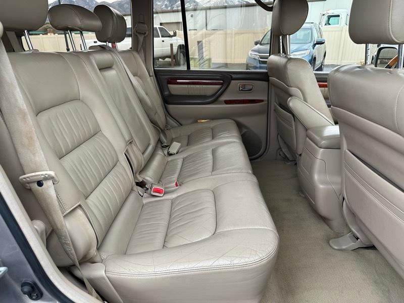 Lexus LX 470 Base 2000