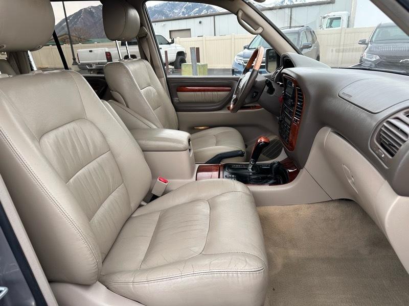 Lexus LX 470 Base 2000