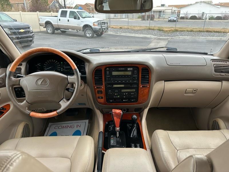 Lexus LX 470 Base 2000