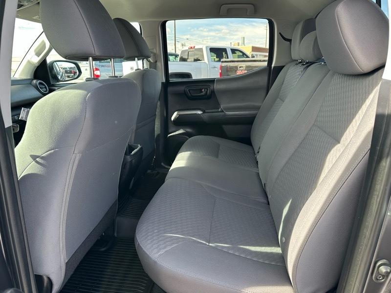 Toyota Tacoma SR5 Double Cab 5' Bed V6 4x4 AT (Natl) 2021