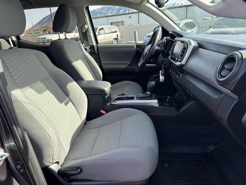 Toyota Tacoma SR5 Double Cab 5' Bed V6 4x4 AT (Natl) 2021